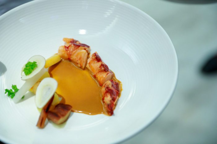 มนูอาหารโดยเชฟ-Arnaud-Dunand-Sauthier-แห่ง-Le-Normandie