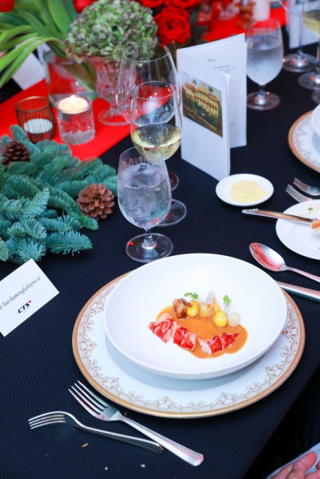 มนูอาหารโดยเชฟ-Arnaud-Dunand-Sauthier-แห่ง-Le-Normandie