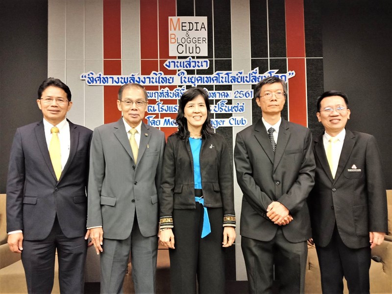 %e0%b8%97%e0%b8%b4%e0%b8%a8%e0%b8%97%e0%b8%b2%e0%b8%87%e0%b8%9e%e0%b8%a5%e0%b8%b1%e0%b8%87%e0%b8%87%e0%b8%b2%e0%b8%99%e0%b9%84%e0%b8%97%e0%b8%a2-%e0%b9%83%e0%b8%99%e0%b8%a2%e0%b8%b8%e0%b8%84%e0%b9%80